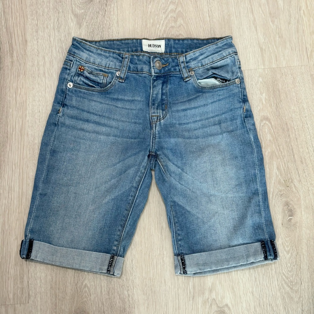 Kids Hudson Jeans Girls Medium Wash Blue Denim Jean Shorts XL Size 14
